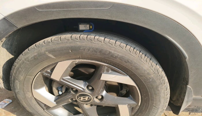 2019 Hyundai VENUE SX 1.4 CRDI, Diesel, Manual, 1,04,506 km, tyre