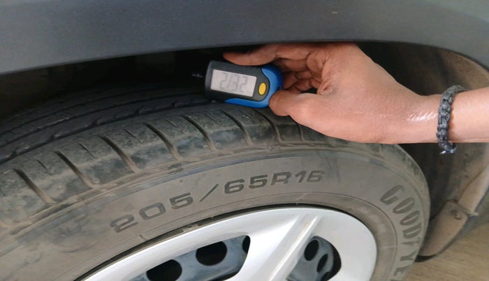 2020 KIA SELTOS HTK 1.5 PETROL, Petrol, Manual, 31,765 km, tyre