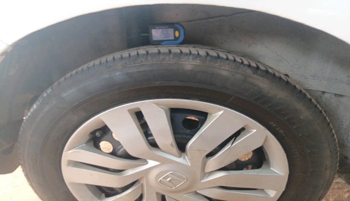 2016 Honda Jazz 1.2L I-VTEC S AT, Petrol, Automatic, 1,13,039 km, tyre