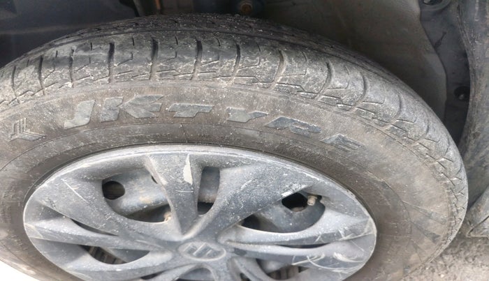 2016 Mahindra Kuv100 K6 6 STR, Petrol, Manual, 62,940 km, tyre