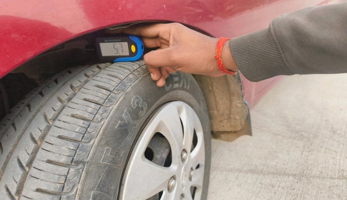 2012 Hyundai i10 SPORTZ 1.2, Petrol, Manual, 80,110 km, tyre