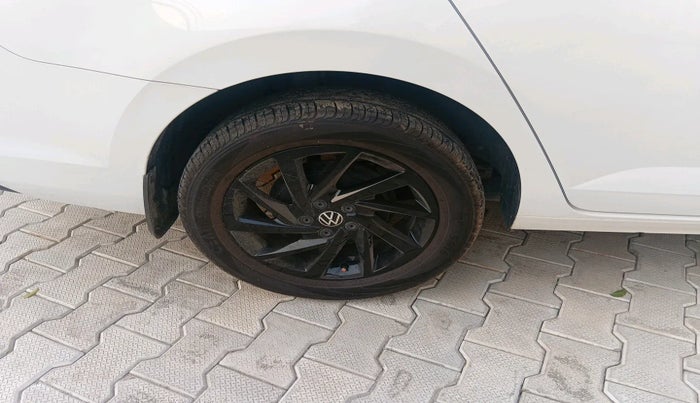 2024 Volkswagen VIRTUS GT PLUS TSI 1.5 EVO DSG, Petrol, Automatic, 23,846 km, tyre