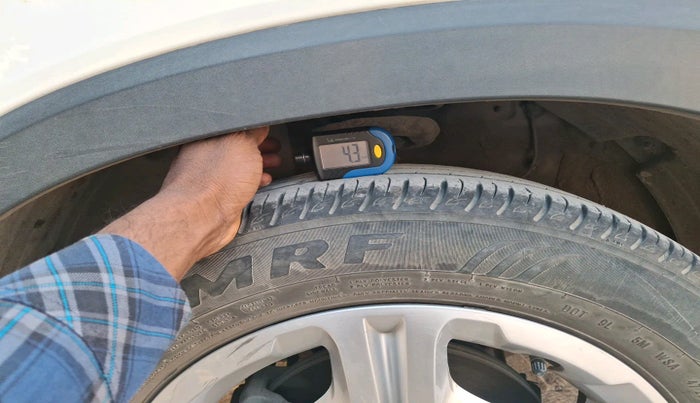 2023 KIA SONET HTK 1.2, Petrol, Manual, 61,778 km, tyre