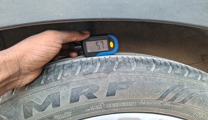 2023 KIA SONET HTK 1.2, Petrol, Manual, 61,778 km, tyre