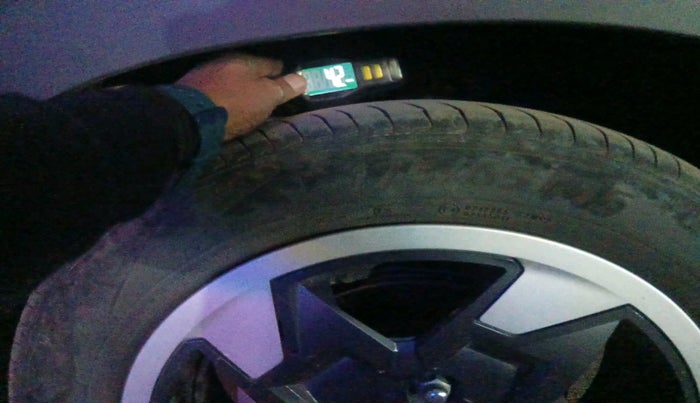 2024 Hyundai EXTER SX 1.2 CNG MT, Petrol, Manual, 34,657 km, tyre