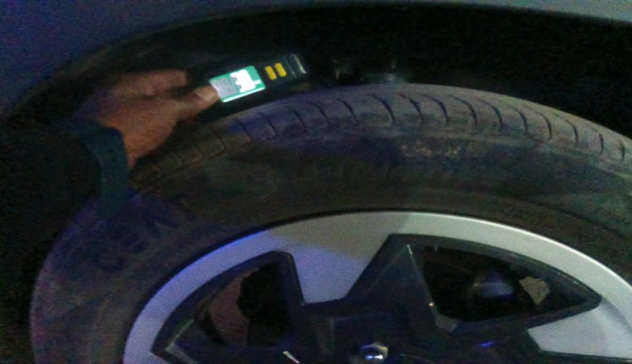 2024 Hyundai EXTER SX 1.2 CNG MT, Petrol, Manual, 34,657 km, tyre