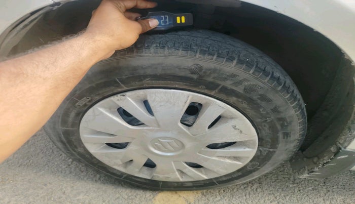 2014 Maruti Swift VXI, Petrol, Manual, 50,883 km, tyre