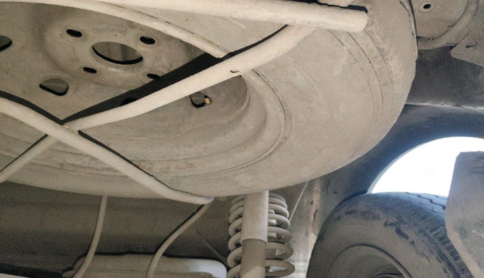 2021 Maruti Eeco 5 STR AC CNG, Petrol, Manual, 85,385 km, tyre