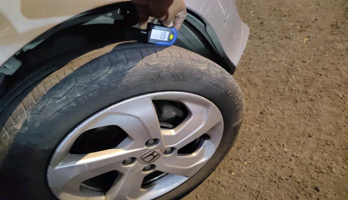 2016 Honda City 1.5L I-VTEC V MT, Petrol, Manual, 1,24,005 km, tyre