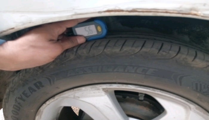 2011 Honda City 1.5L I-VTEC V MT, Petrol, Manual, 1,00,000 km, tyre