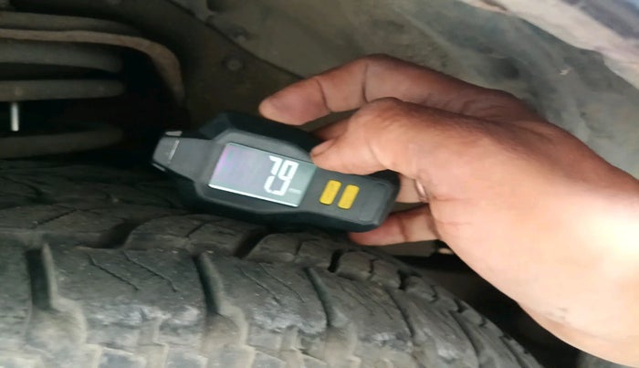 2012 Mahindra Xylo H9 BS IV, Diesel, Manual, 80,063 km, tyre