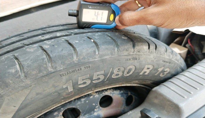 2011 Hyundai i10 SPORTZ 1.2, Petrol, Manual, 1,85,712 km, tyre