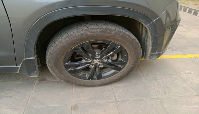 2018 Maruti Vitara Brezza ZDI PLUS AMT, Diesel, Automatic, 90,500 km, tyre