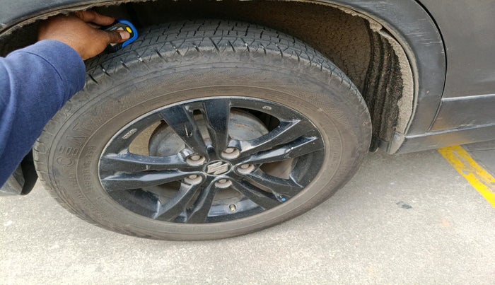 2018 Maruti Vitara Brezza ZDI PLUS AMT, Diesel, Automatic, 90,500 km, tyre