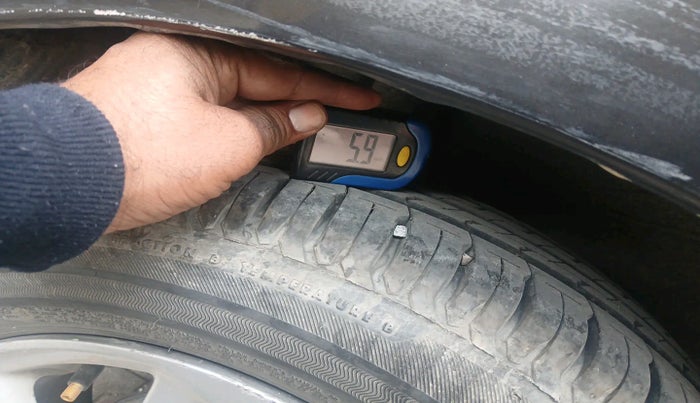 2015 Honda Jazz 1.2L I-VTEC V, Petrol, Manual, 1,33,891 km, tyre