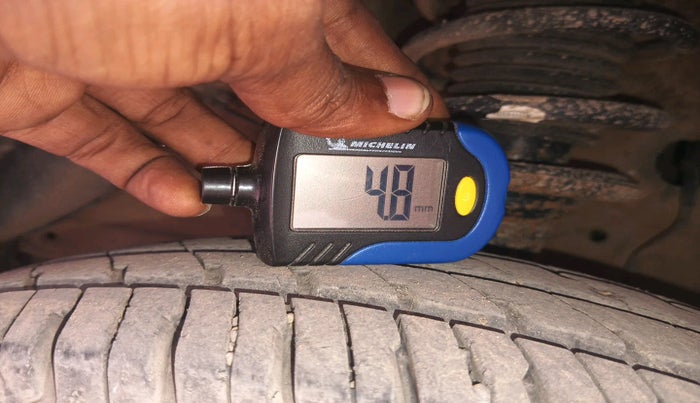 2023 Maruti Alto K10 VXI CNG, Petrol, Manual, 30,328 km, tyre