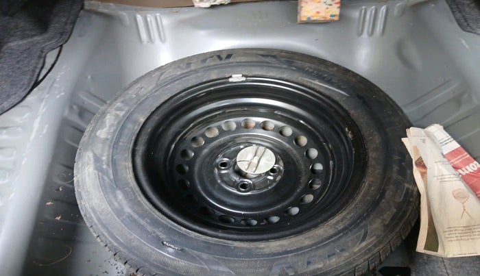 2022 Honda Amaze 1.2L I-VTEC VX CVT, Petrol, Automatic, 22,089 km, tyre