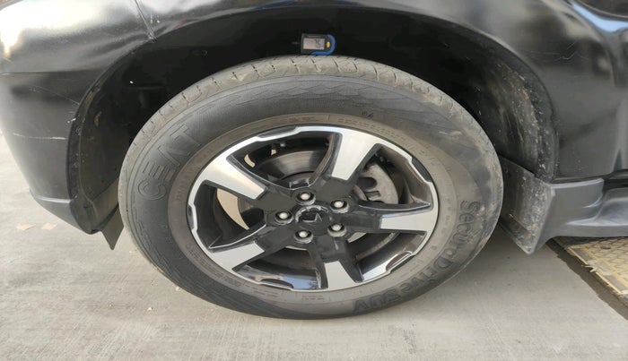 2025 Mahindra SCORPIO CLASSIC S11 7STR, Diesel, Manual, 16,227 km, tyre