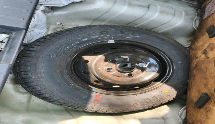 2018 Maruti Alto 800 LXI O, Petrol, Manual, 44,319 km, tyre