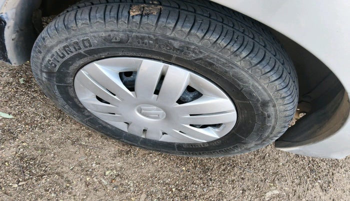 2018 Maruti Alto 800 LXI O, Petrol, Manual, 44,319 km, tyre