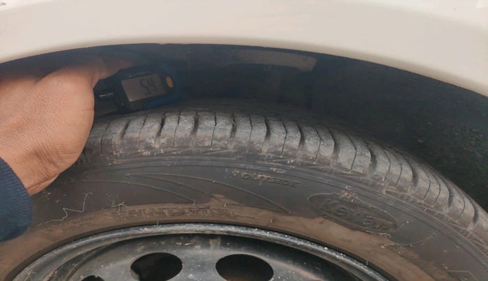 2010 Ford Figo EXI 1.4 DIESEL, Diesel, Manual, 1,50,064 km, tyre