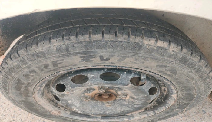 2010 Ford Figo EXI 1.4 DIESEL, Diesel, Manual, 1,50,064 km, tyre