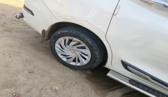 2020 Maruti Ertiga VXI SHVS, Petrol, Manual, 46,483 km, tyre