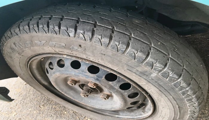 2014 Datsun Go T, Petrol, Manual, 71,160 km, tyre