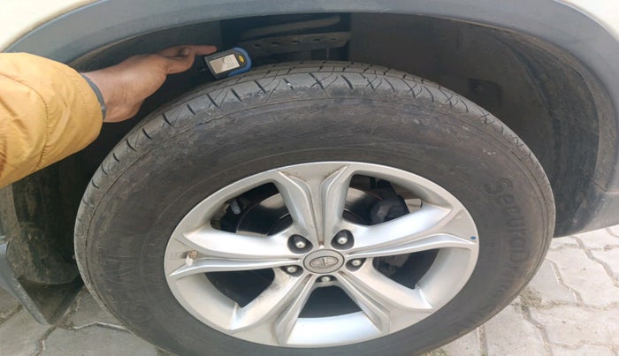 2019 Tata Harrier XT 2.0L KRYOTEC, Diesel, Manual, 50,335 km, tyre