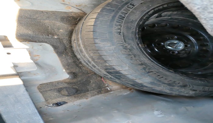 2014 Honda City 1.5L I-VTEC SV CVT, Petrol, Automatic, 68,443 km, tyre