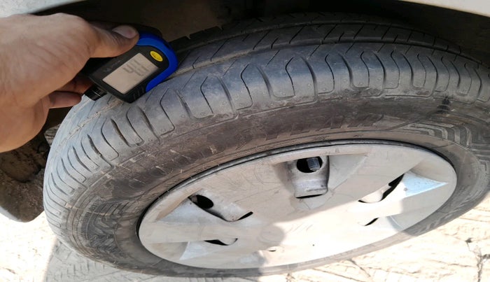 2017 Maruti Wagon R 1.0 LXI CNG, Petrol, Manual, 72,009 km, tyre