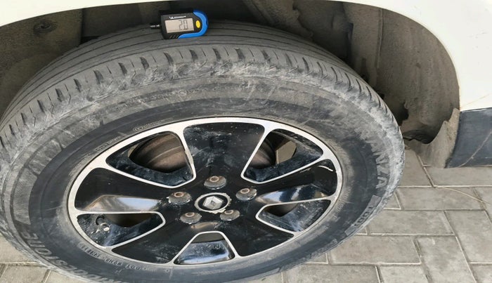 2018 Renault Duster 110 PS RXZ 4X2 AMT DIESEL, Diesel, Automatic, 1,04,721 km, tyre