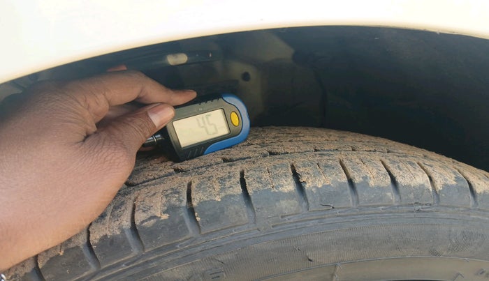 2017 Hyundai Elite i20 ASTA 1.2, Petrol, Manual, 22,637 km, tyre