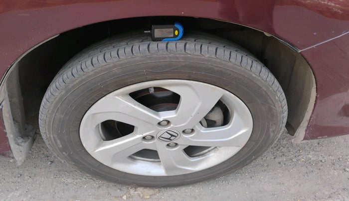 2014 Honda City 1.5L I-VTEC VX, Petrol, Manual, 1,98,660 km, tyre