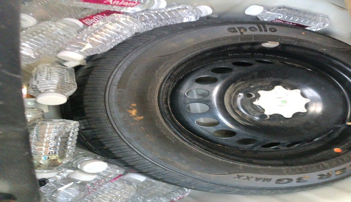 2015 Hyundai Grand i10 ASTA AT 1.2 KAPPA VTVT, Petrol, Automatic, 56,650 km, tyre