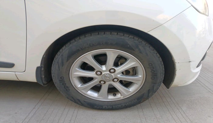 2015 Hyundai Grand i10 ASTA AT 1.2 KAPPA VTVT, Petrol, Automatic, 56,650 km, tyre