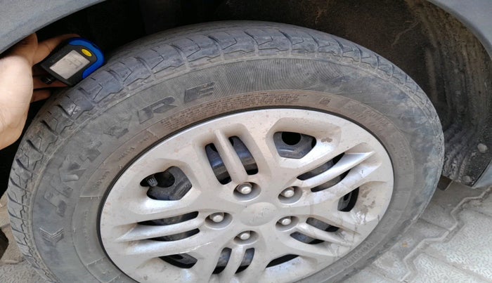 2024 KIA CARENS PREMIUM 1.5 PETROL 7 STR, Petrol, Manual, 22,137 km, tyre