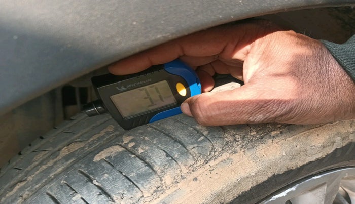 2022 Renault TRIBER RXZ, Petrol, Manual, 37,065 km, tyre