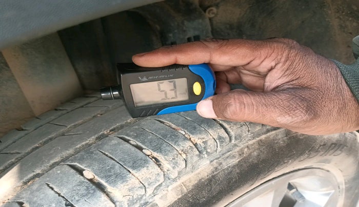 2022 Renault TRIBER RXZ, Petrol, Manual, 37,065 km, tyre