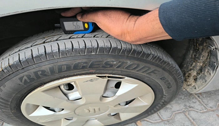 2013 Maruti Wagon R 1.0 LXI, Petrol, Manual, 45,822 km, tyre