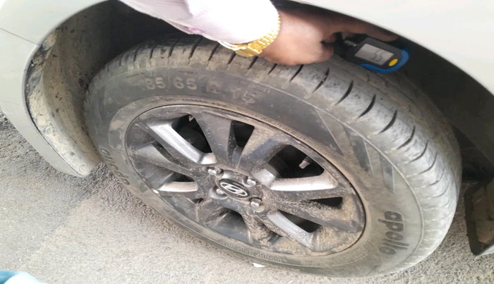 2016 Hyundai Elite i20 SPORTZ 1.4 CRDI, Diesel, Manual, 1,46,639 km, tyre