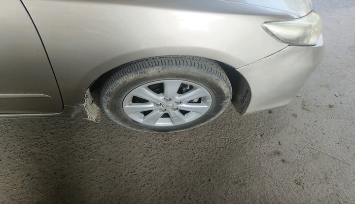 2013 Toyota Corolla Altis J DIESEL, Diesel, Manual, 1,26,081 km, tyre