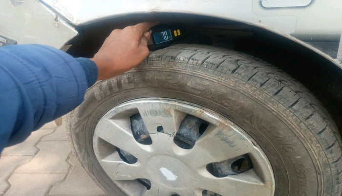 2012 Maruti Wagon R 1.0 LXI CNG, Petrol, Manual, 86,039 km, tyre