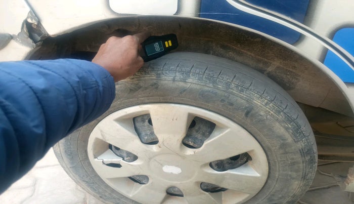 2012 Maruti Wagon R 1.0 LXI CNG, Petrol, Manual, 86,039 km, tyre