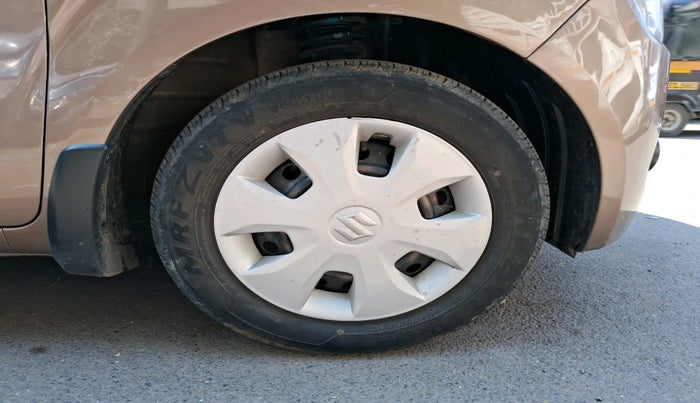 2023 Maruti New Wagon-R VXI CNG 1.0, Petrol, Manual, 43,744 km, tyre