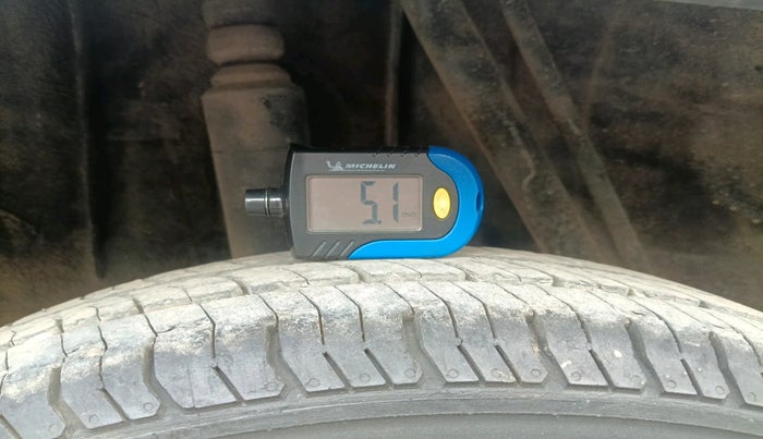 2017 Renault Kwid CLIMBER 1.0 AMT, Petrol, Automatic, 62,312 km, tyre