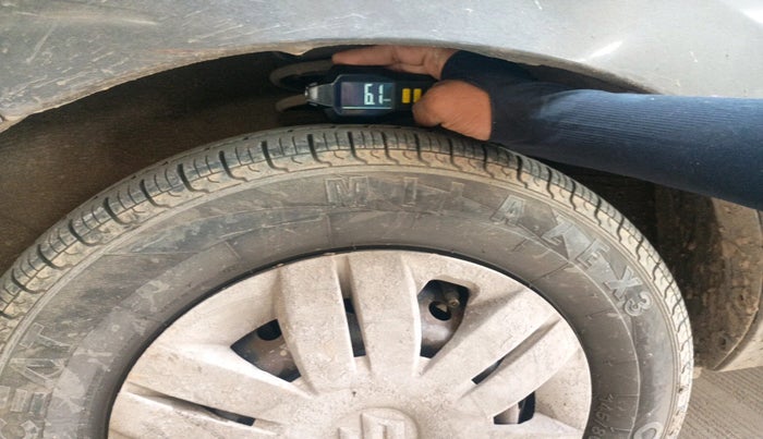 2015 Maruti Alto 800 LXI, Petrol, Manual, 62,378 km, tyre