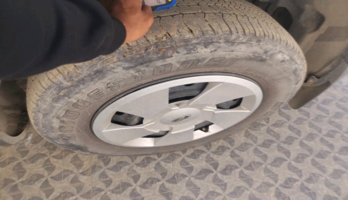 2014 Mahindra XUV500 W6, Diesel, Manual, 51,505 km, tyre