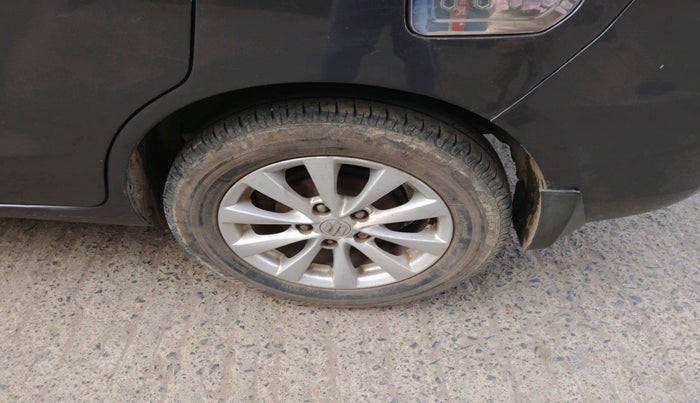 2014 Maruti Ertiga VDI, Diesel, Manual, 1,04,632 km, tyre