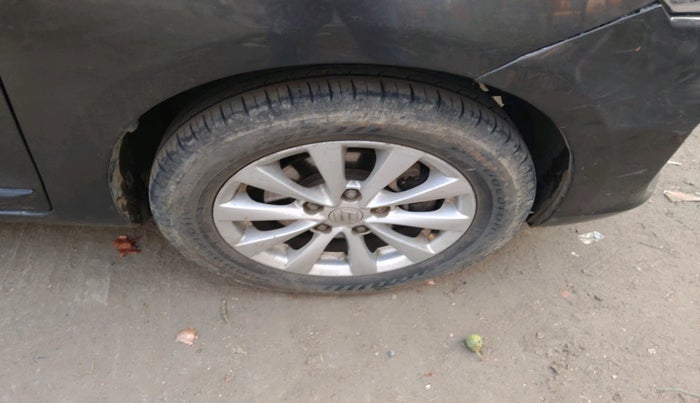 2014 Maruti Ertiga VDI, Diesel, Manual, 1,04,632 km, tyre